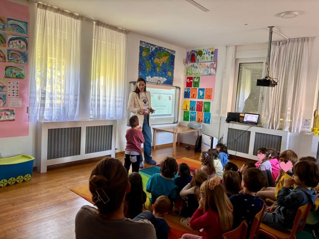 Мали кораци ка великом срцу: Едукација деце у предшколској установи „Чили Вили“ Мали кораци ка великом срцу: Едукација деце у предшколској установи „Чили Вили“